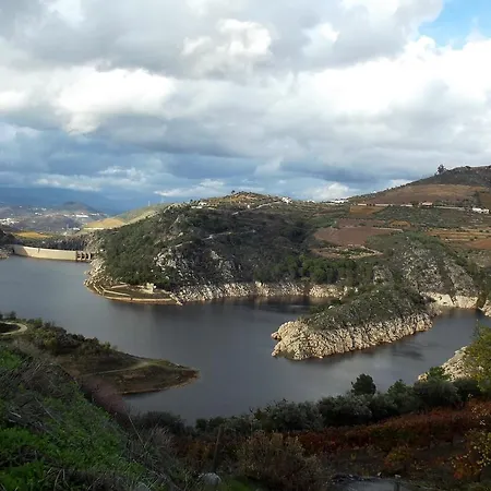 A Casa Das Vinhas Douro 招待所 Valdigem